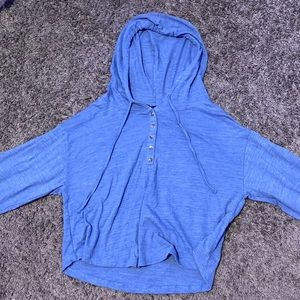 Forever 21 blue cropped hooded top size small